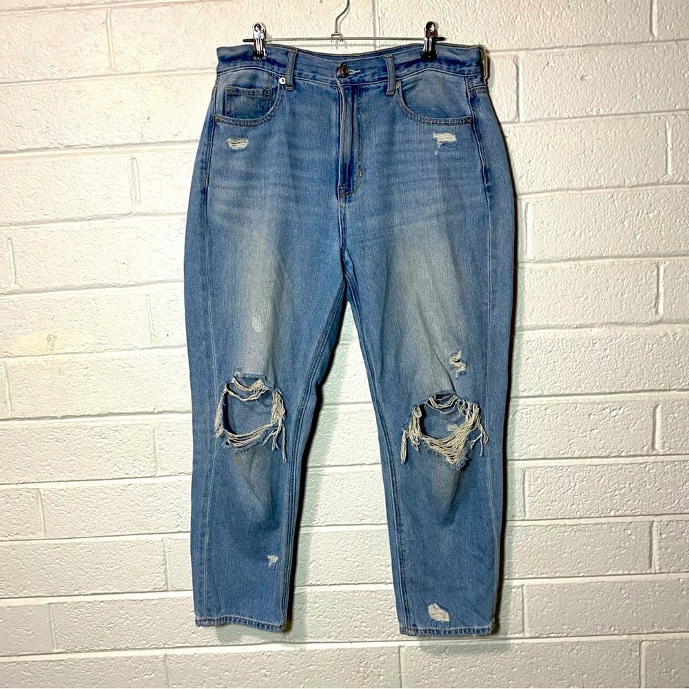 AE Mom Jeans Extra Short 8 X-Short Distressed Holey Destroyed 25 Inseam EUC